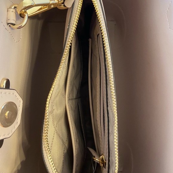 Michael Kors Mercer Gallery Small Signature Logo Satchel - brown/soft pink - Picture 6 of 11